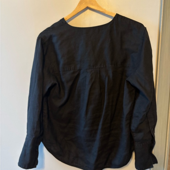 Everlane Popover Shirt in Linen - Picture 8 of 13